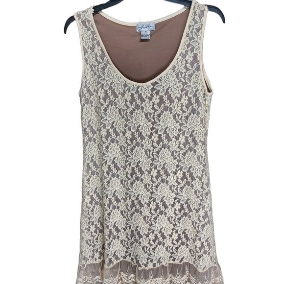 Ivory lace dress ivory med rn# 90353 - Picture 4 of 7